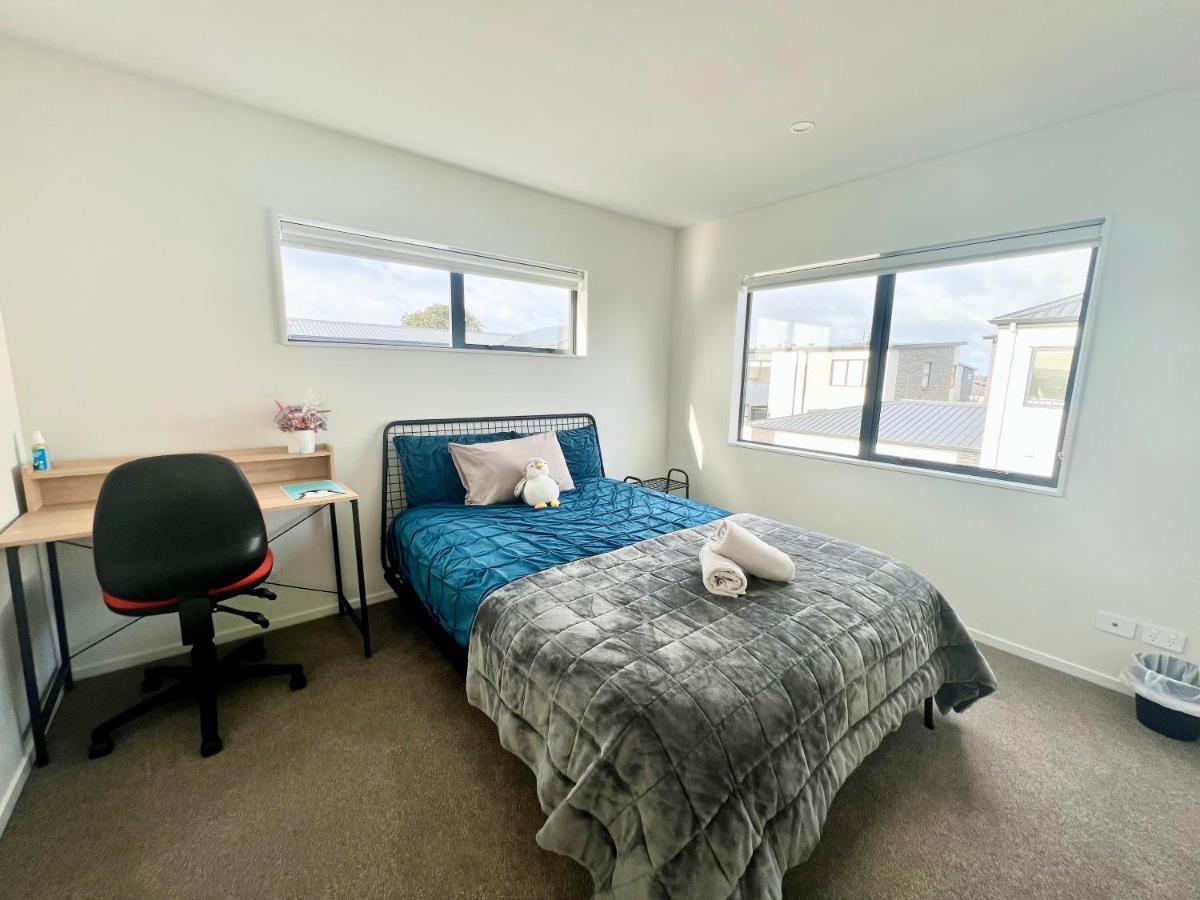 Homestay A&j Queen Bedroom-quiet And Brand New With Reserve View
