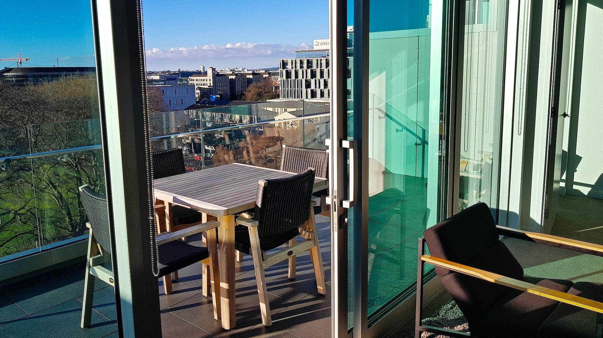 Hotel Swiss-belsuites Victoria Park 5*