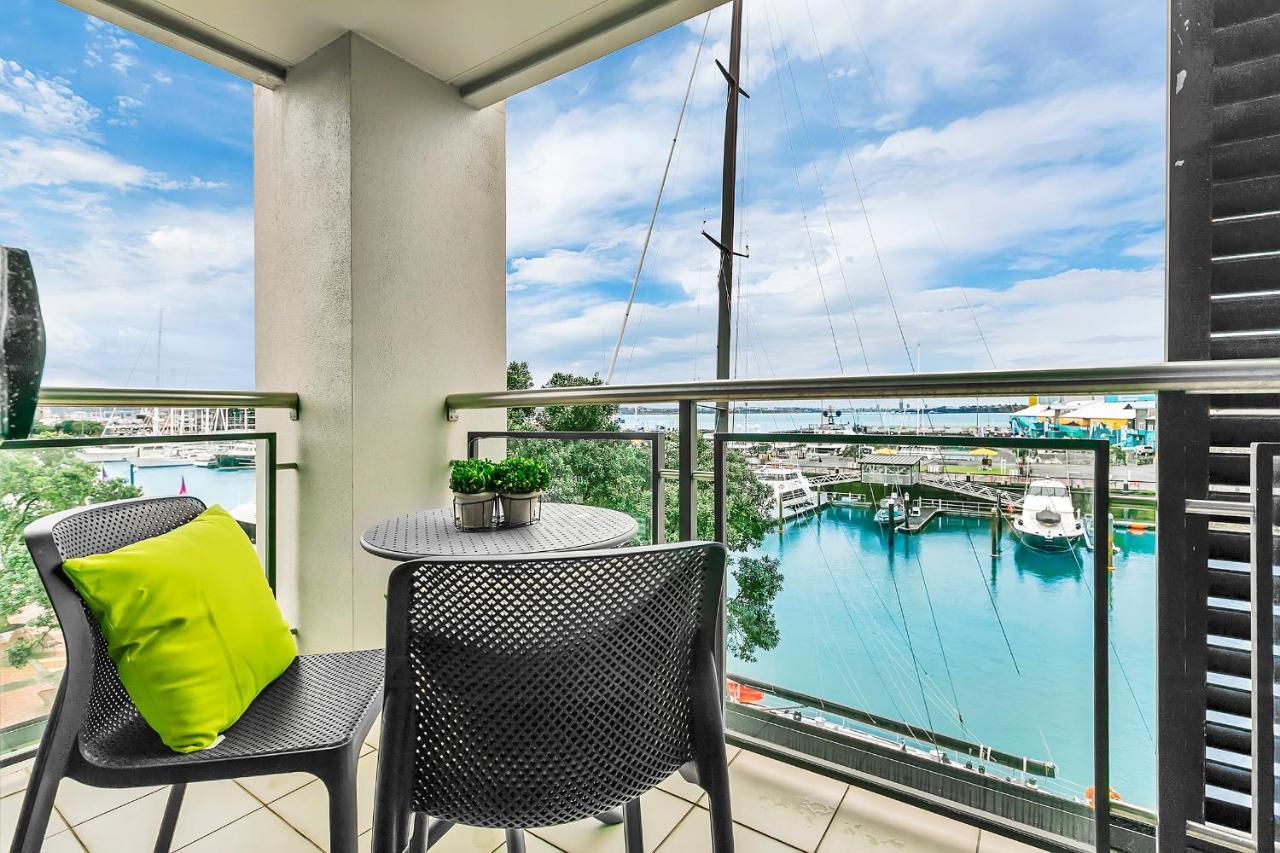 Apartment Waterfront Wonder + Cp!