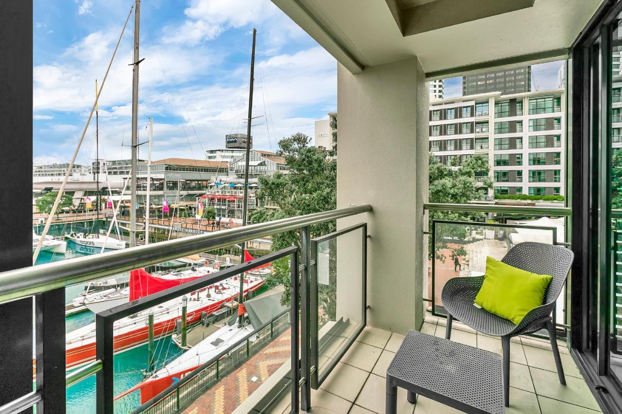 Waterfront Wonder + Cp! * Auckland