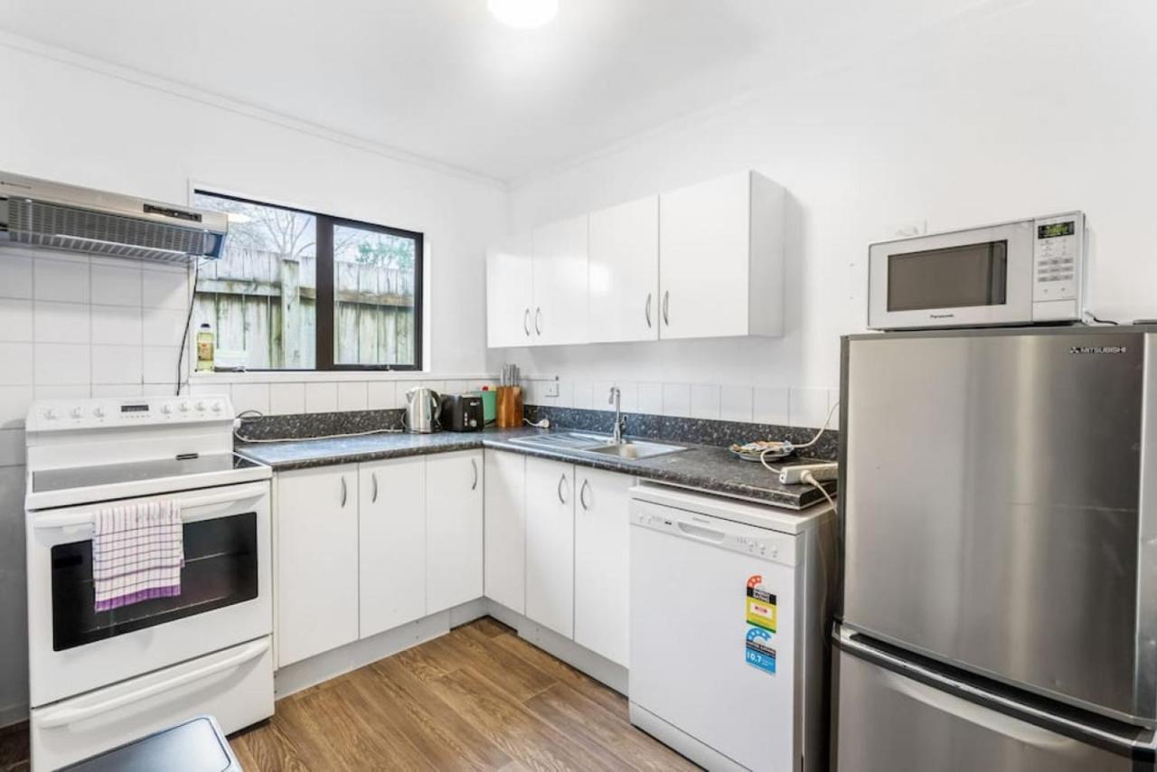 Holiday home Fusion Modern Escape With Parking And Patio *