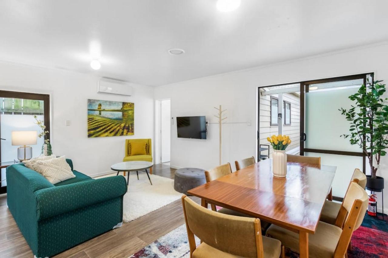 Holiday home Fusion Modern Escape With Parking And Patio *