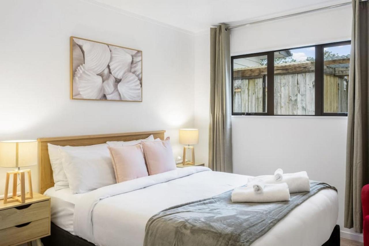 Holiday home Fusion Modern Escape With Parking And Patio Auckland
