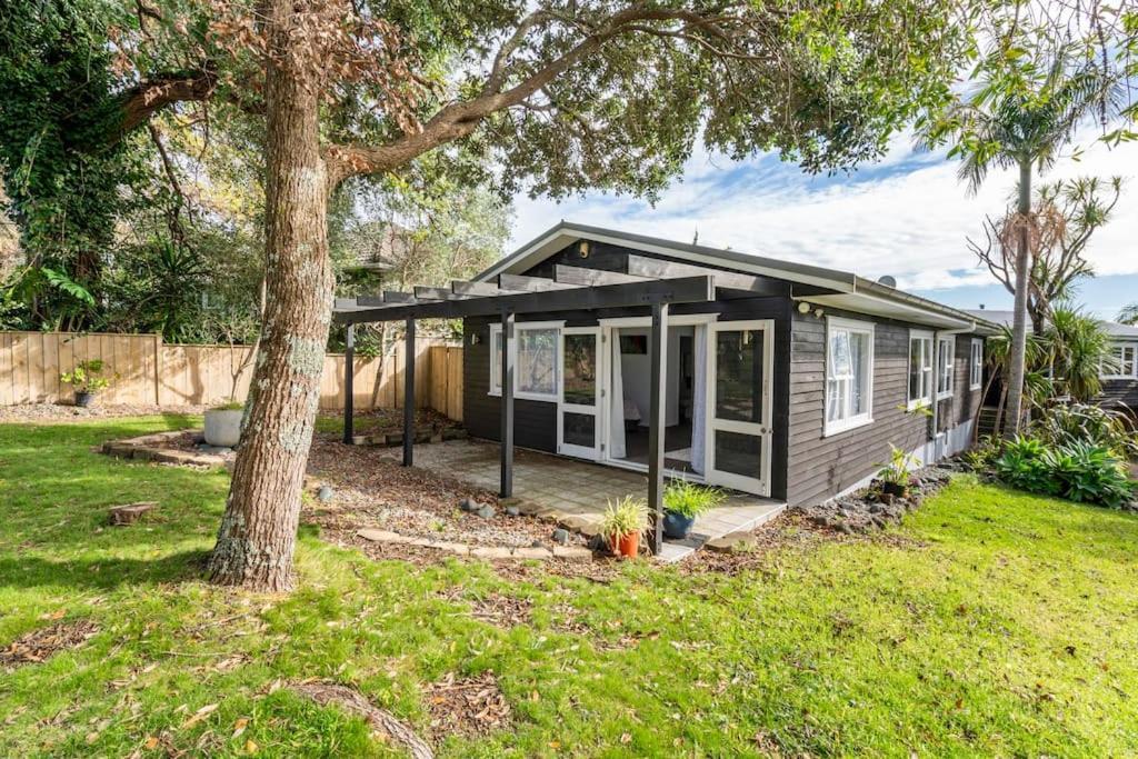 Homestay Large With Ensuite In Leafy Surrounds