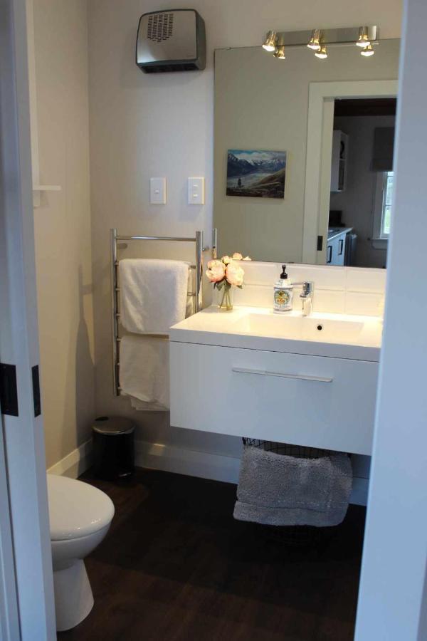 The - Huntly House Auckland