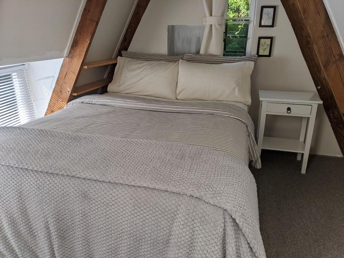 A-frame Studio In Parnell Chalet Auckland