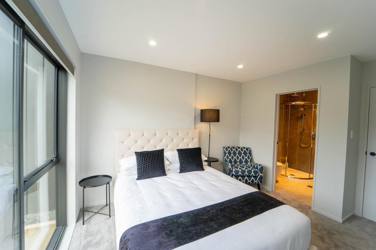 Sunnyhills Viewside Town House