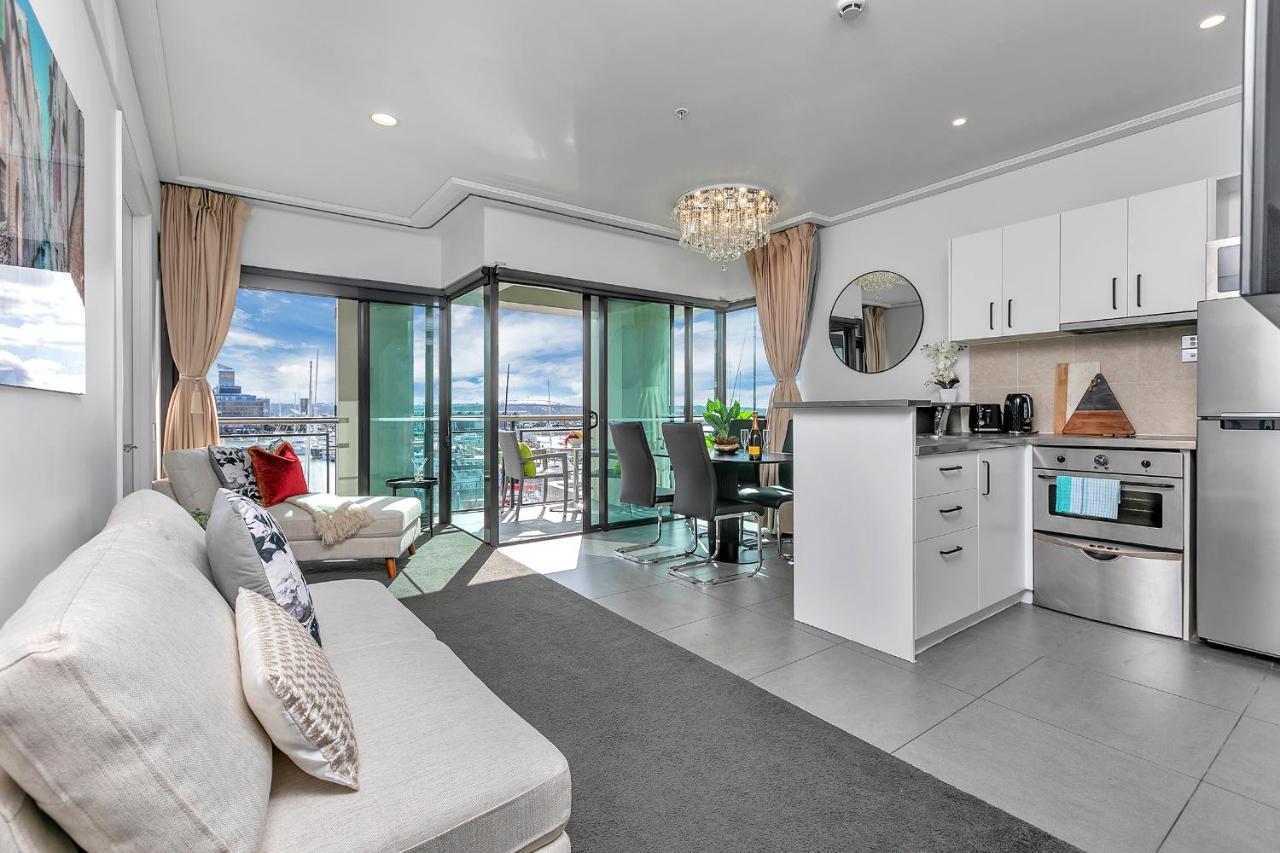 Bachelor's Sunset Pad Apartment