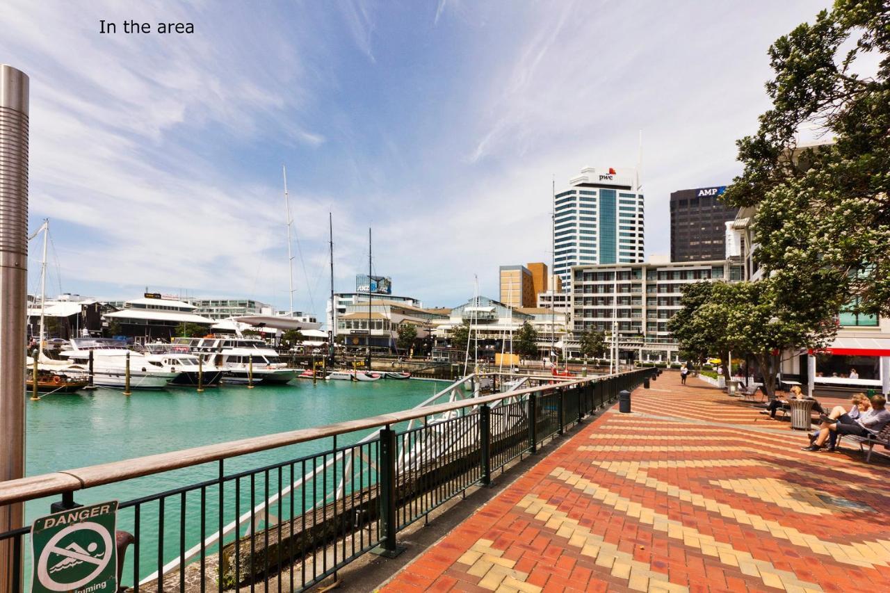 Bachelor's Sunset Pad Apartment Auckland