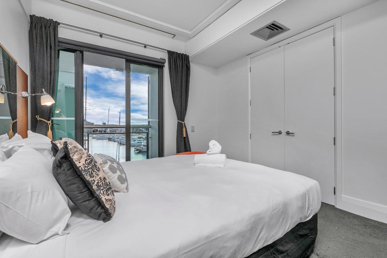 Bachelor's Sunset Pad Apartment
