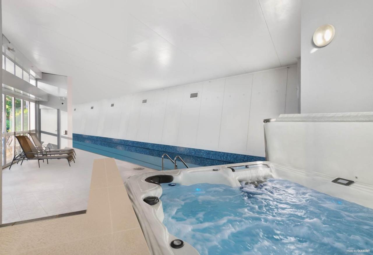 Le Mirage- Stylish, With Pools, Sauna, Auckland