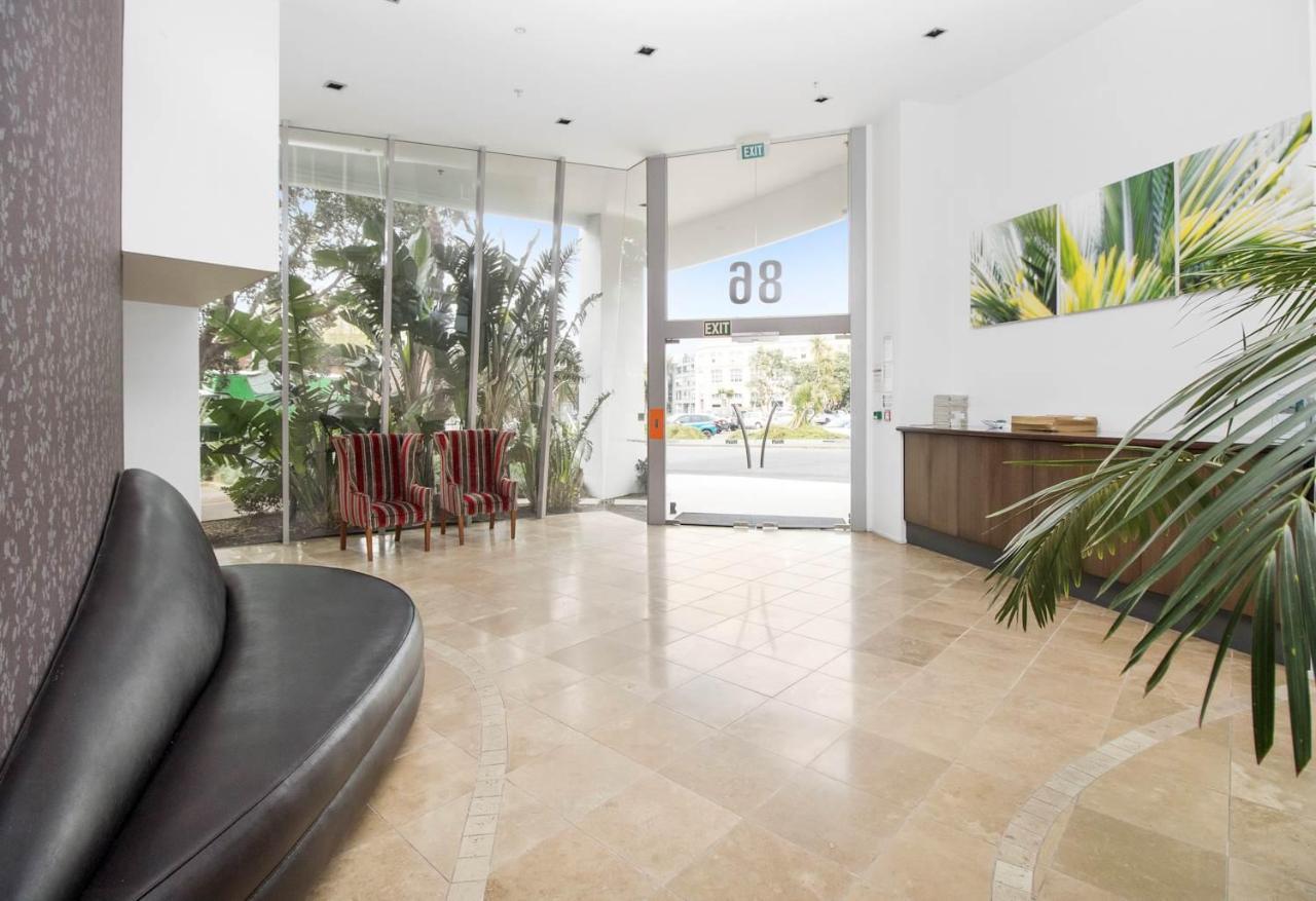 Le Mirage- Stylish, With Pools, Sauna,