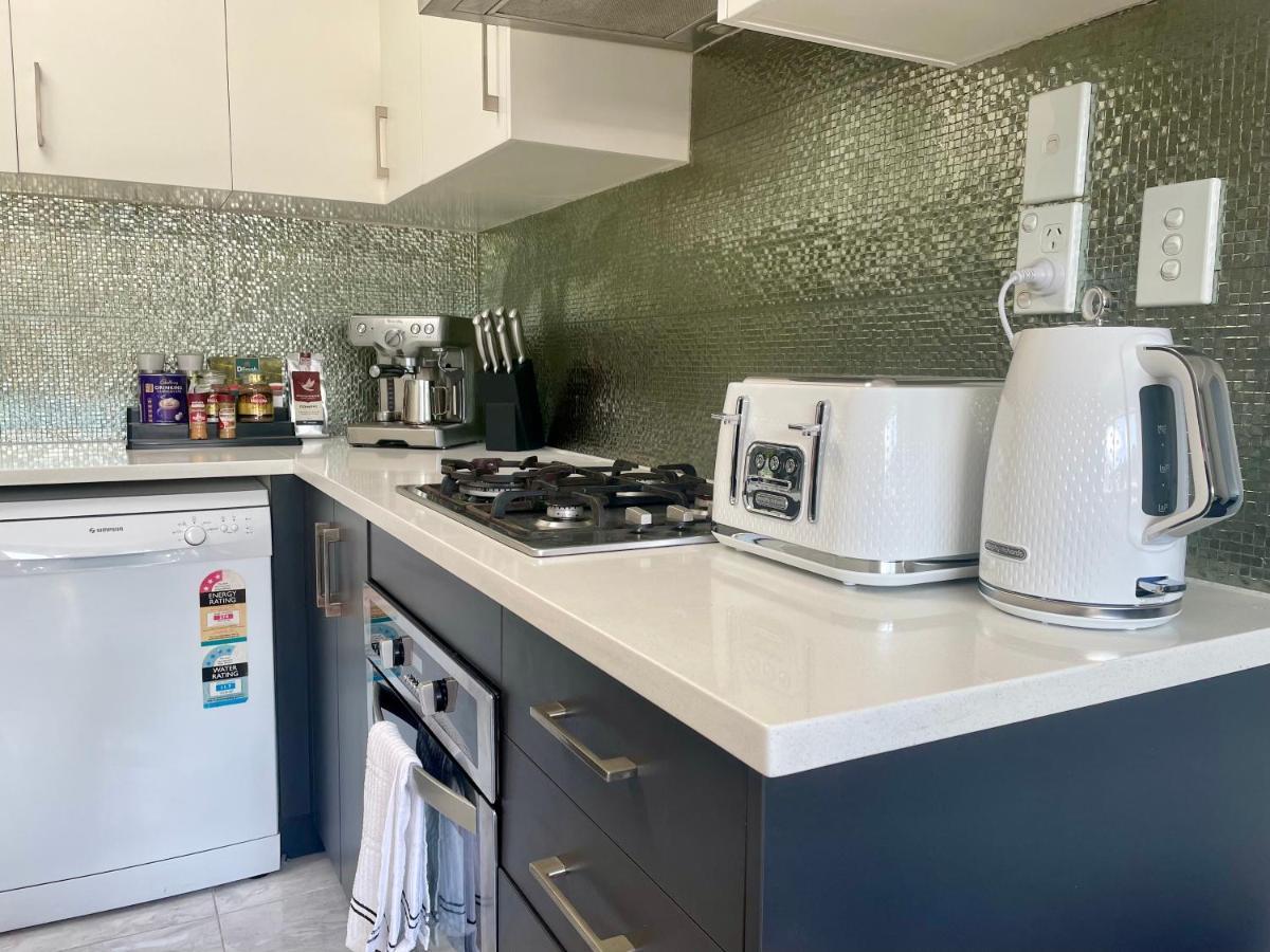 Albany Modern Private 2 Bedroom 2 Bathroom With Full Kitchen Netflix Holiday home Auckland