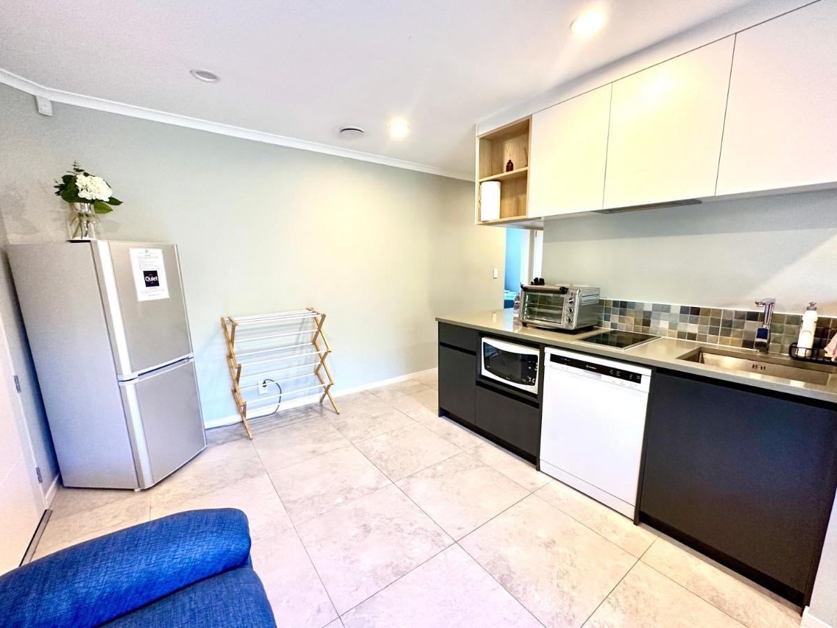 Modern Private 2 Bedroom Home-unit In Albany With Netflix * Auckland