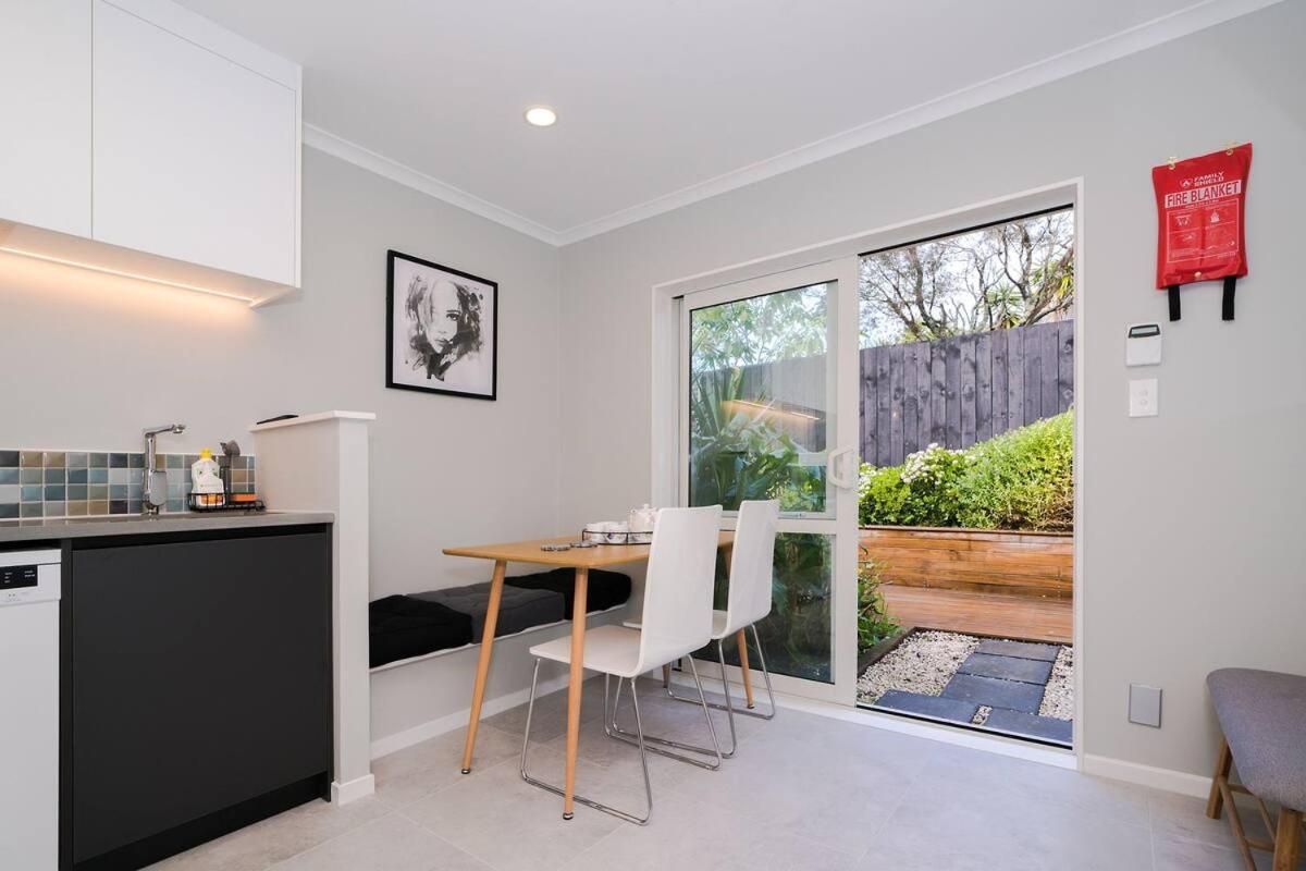Holiday home Modern Private 2 Bedroom Home-unit In Albany With Netflix *