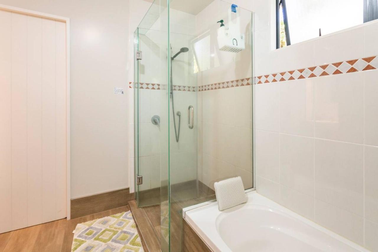 Private In A Lovely House * Auckland