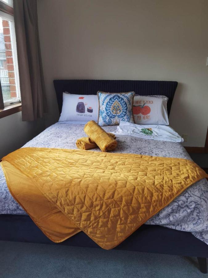 Epsom Red House Holiday home *