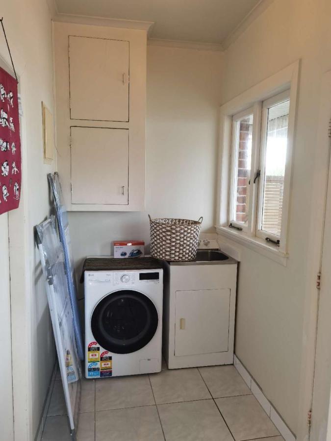 Epsom Red House Holiday home *