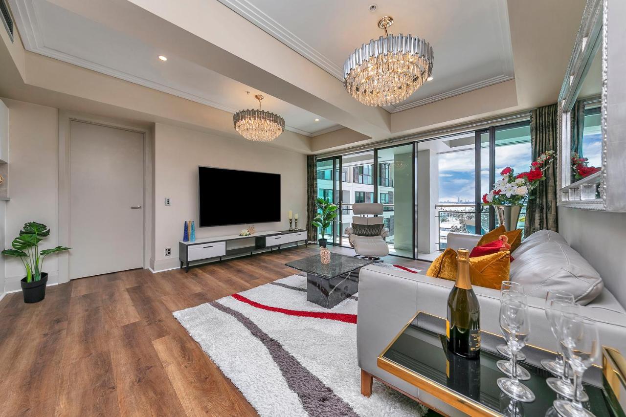 Sunset Serenade Apartment *