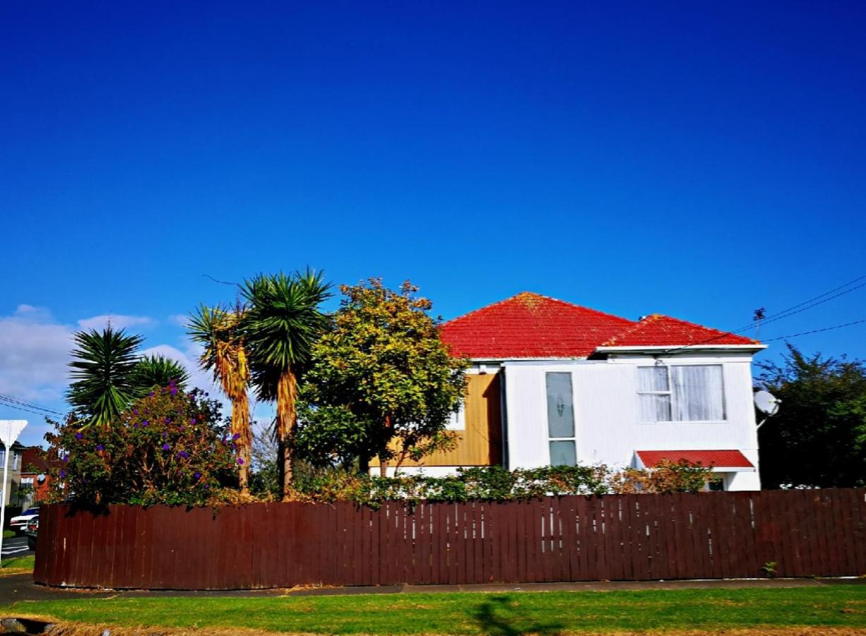 House On Wesley * Auckland