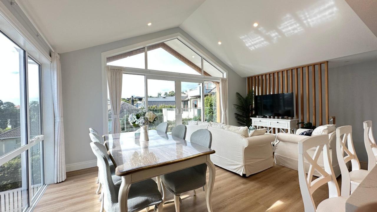 Stunning Rothesay Bay Holiday home Auckland