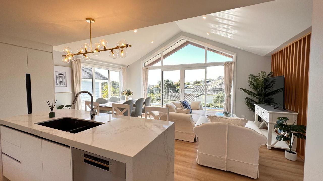 Stunning Rothesay Bay Holiday home