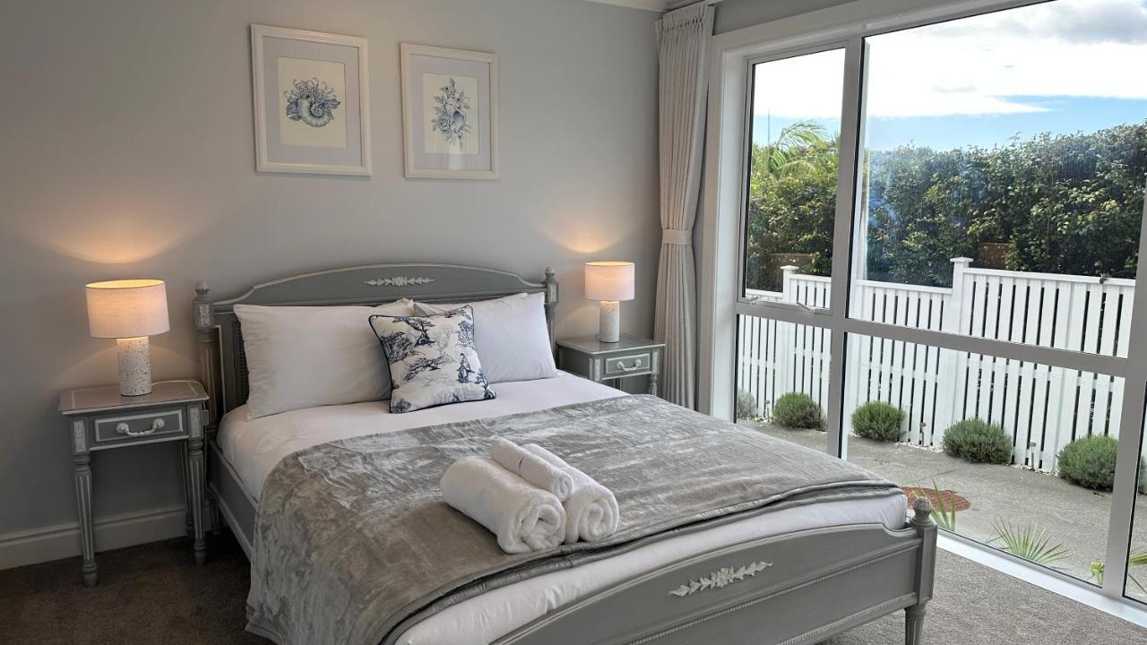 Stunning Rothesay Bay Holiday home Auckland