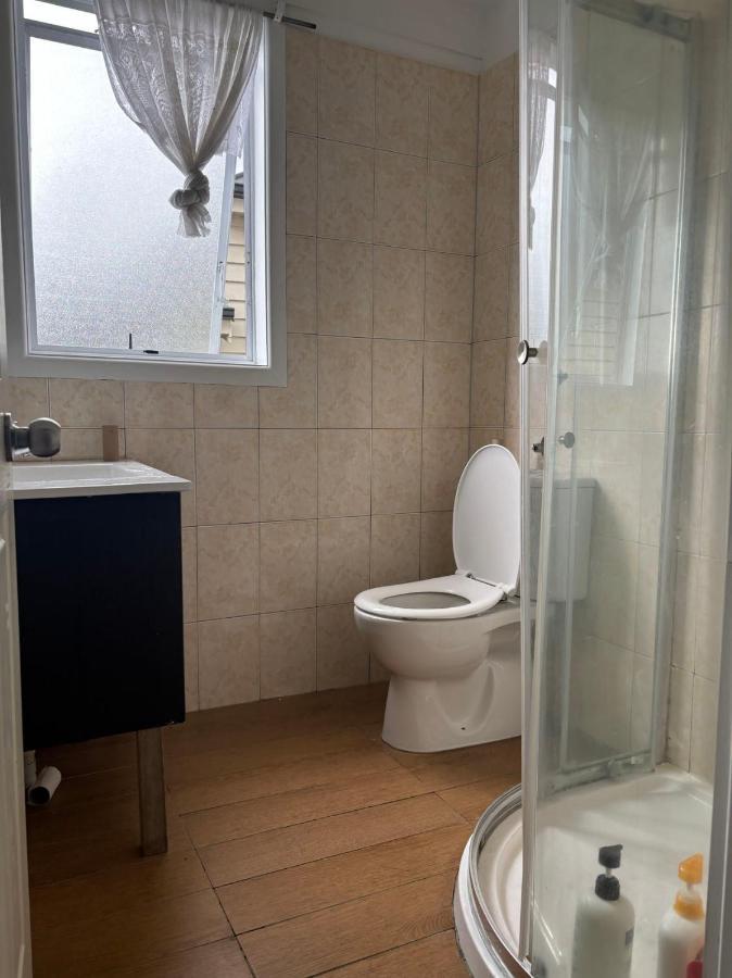 Villa Mt Eden Tidy Bedroom Rm7 Auckland