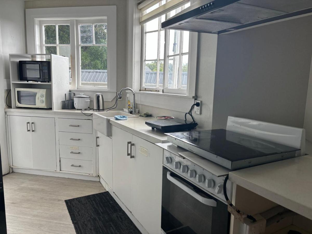 Mt Eden Tidy Bedroom Rm7 Villa Auckland