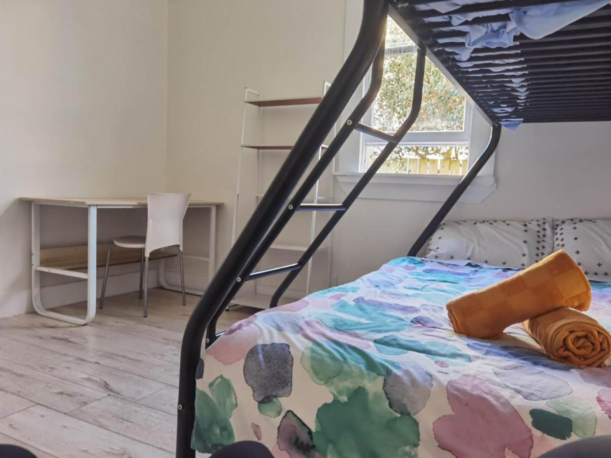 Holiday home Mt Eden En Rm4 *