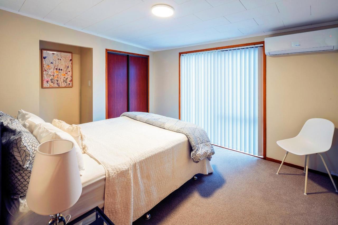 Holiday home The Waterfront 361-with Sea View, Skysport And Air Conditioner In Each Bedroom *
