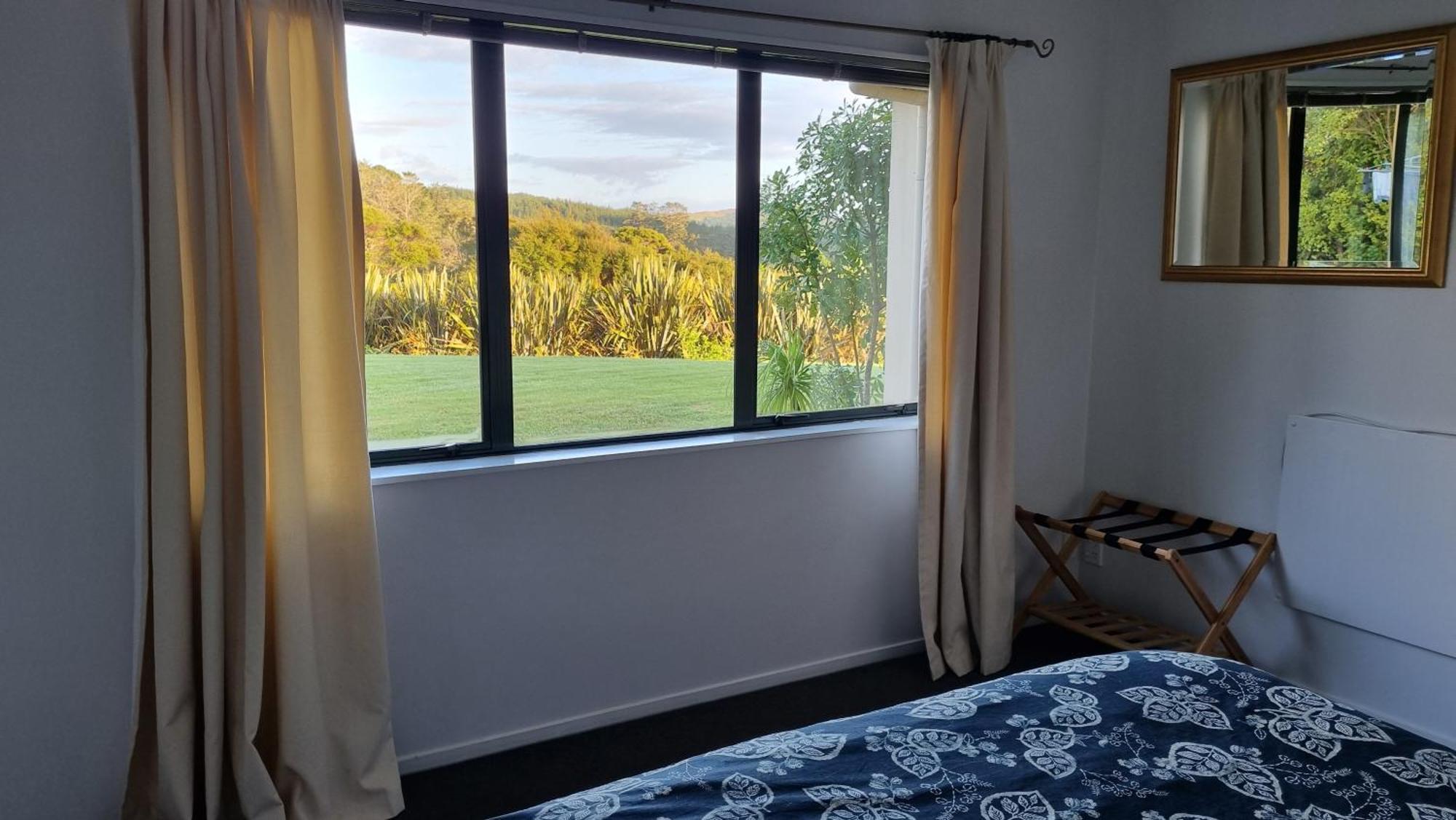 Okura River Estate Getaway Bed & Breakfast