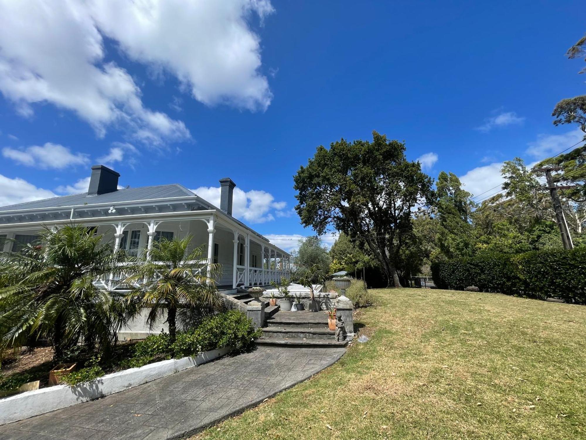 Western Springs To Central Heritage Guest house Auckland