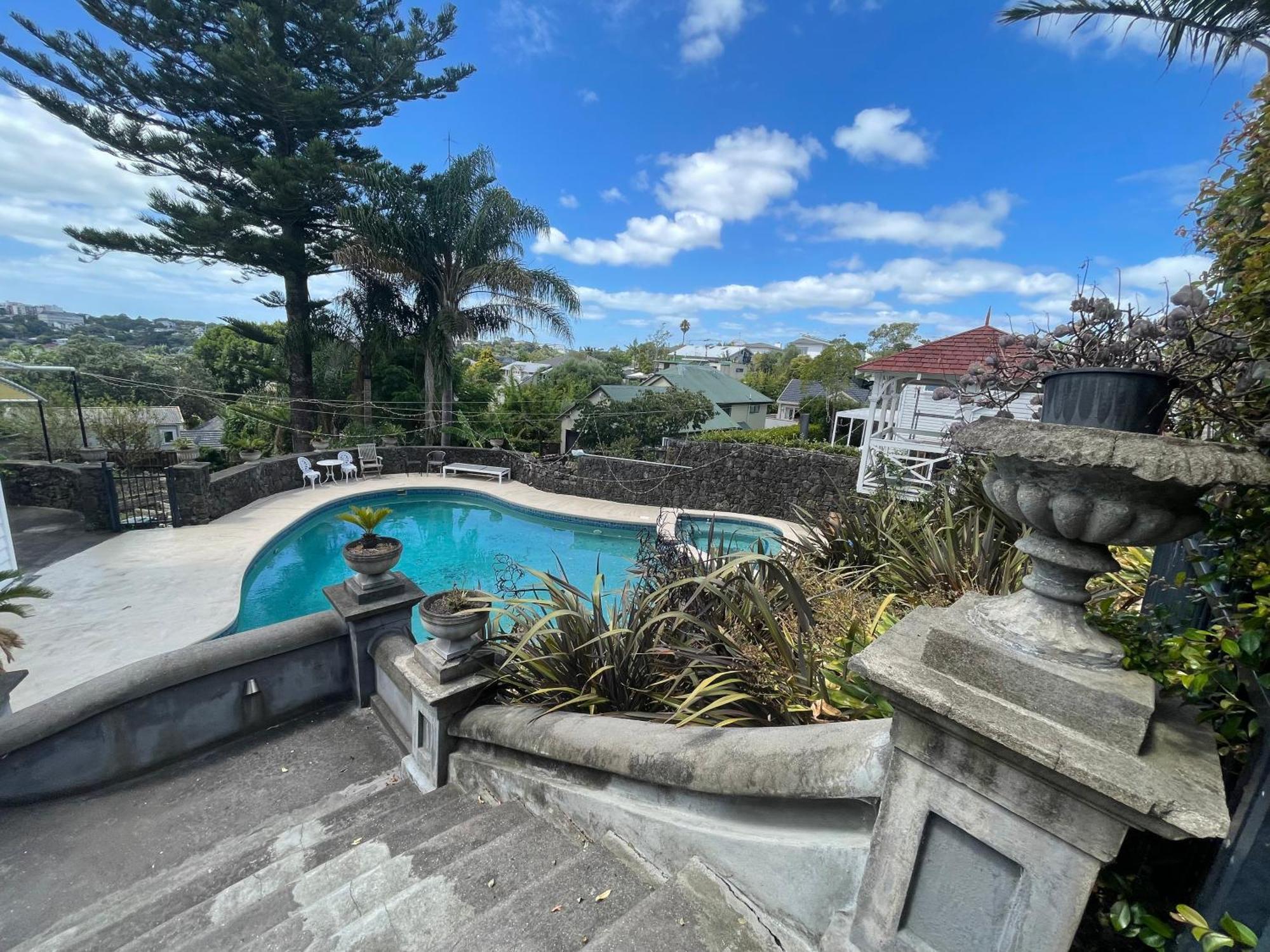 Western Springs To Central Heritage Guest house 4*