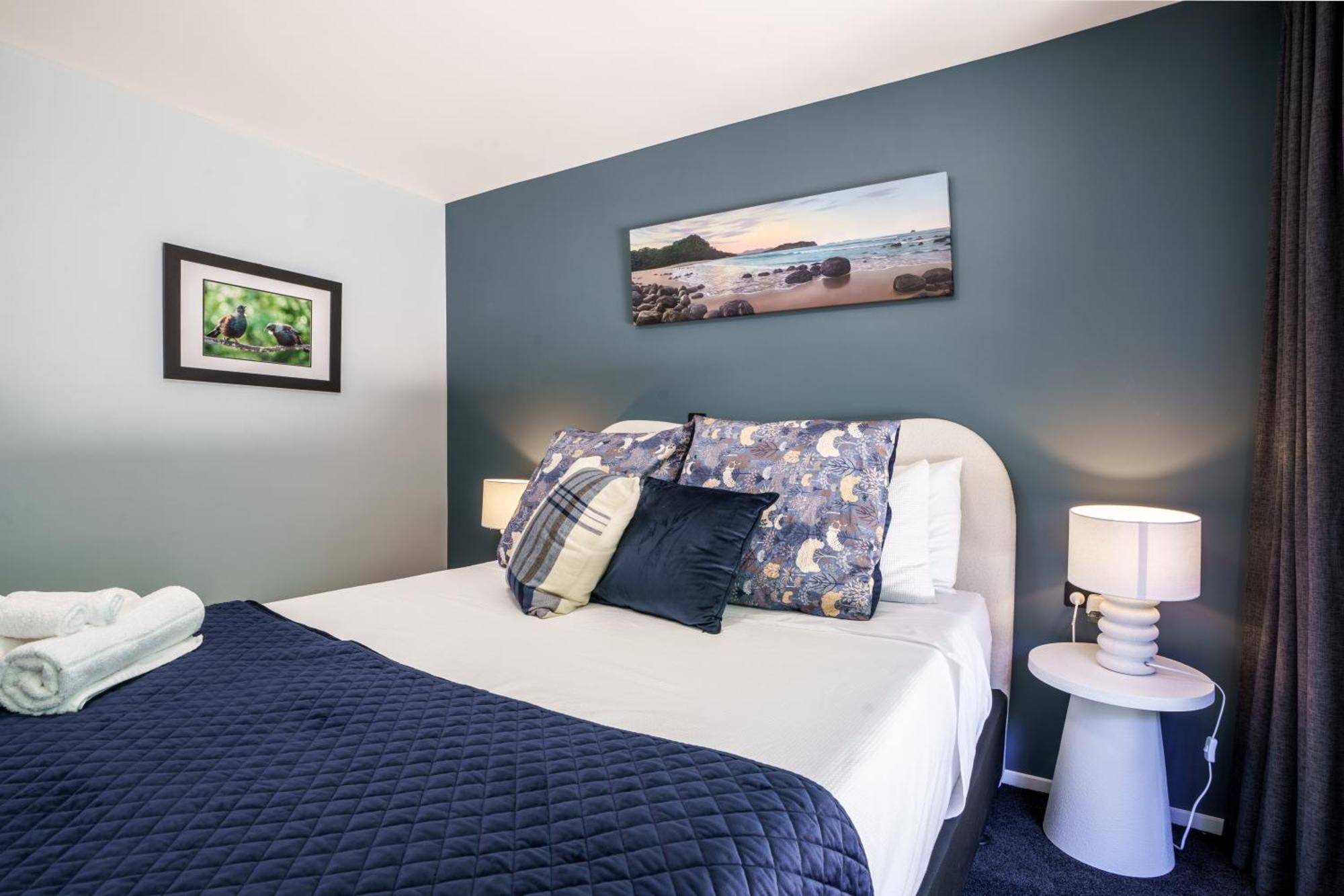 Escape Modern With Pool Apartment Auckland