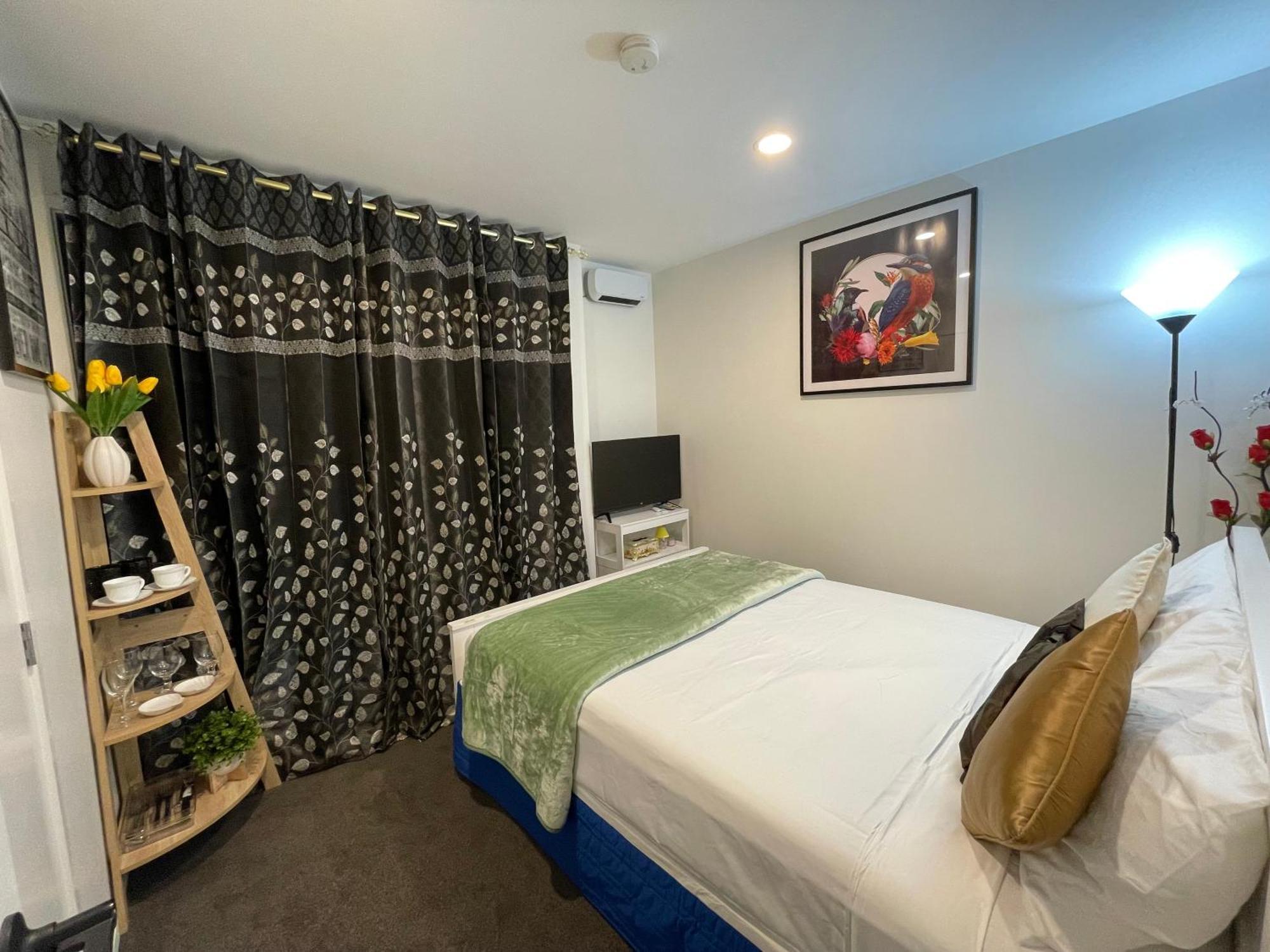 Holiday home Cbd, Parnell Ensuite+patio+secluded Garage Auckland