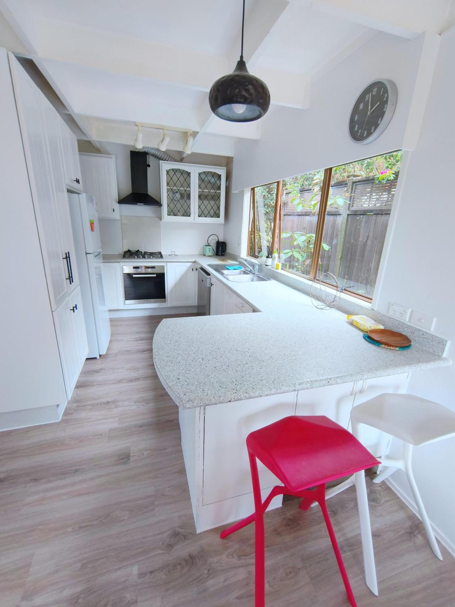 Sunny Cosy With Private Bathroom In North Shore 201 Auckland