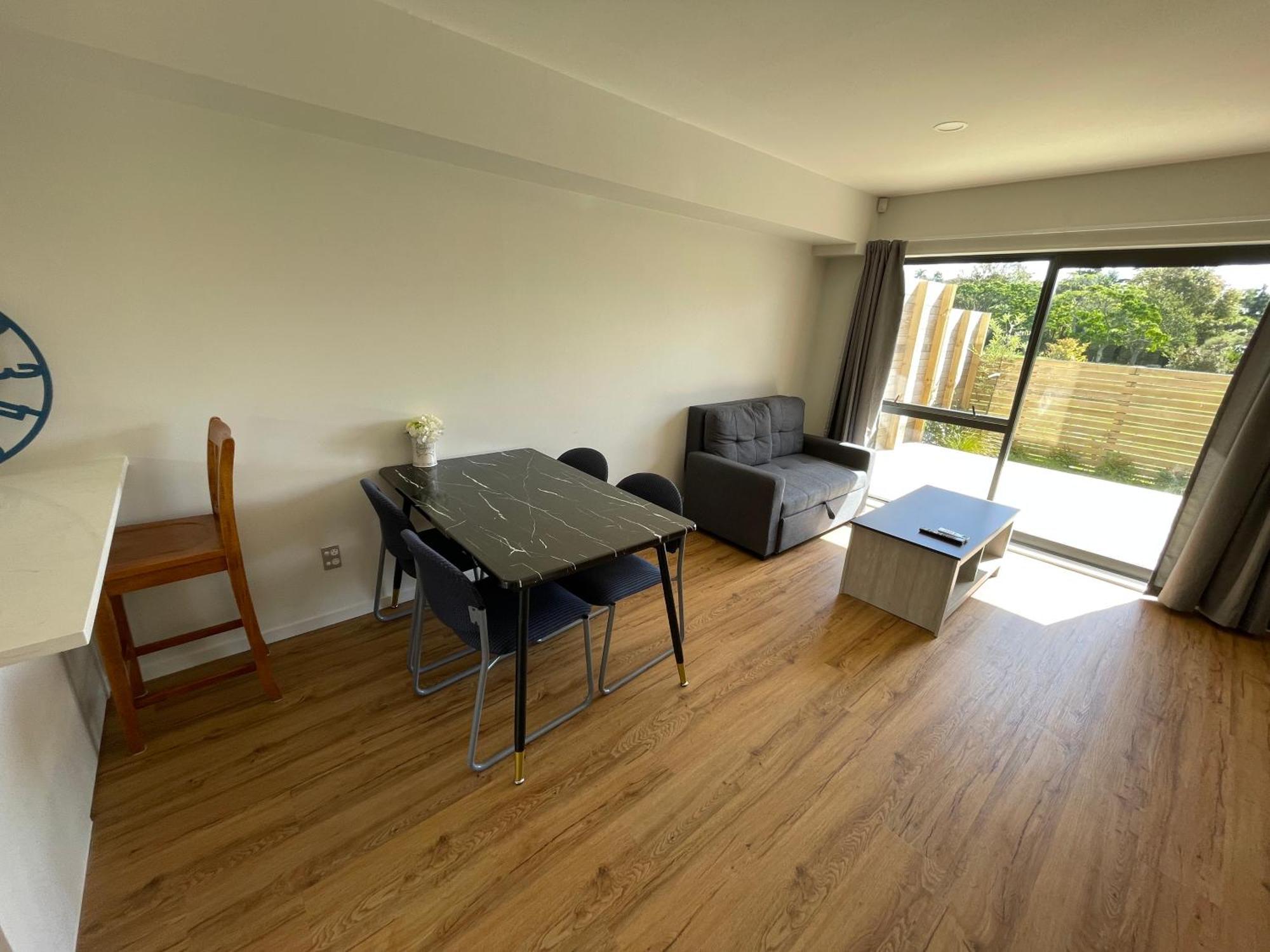 Holiday home Modern By The Reserve *