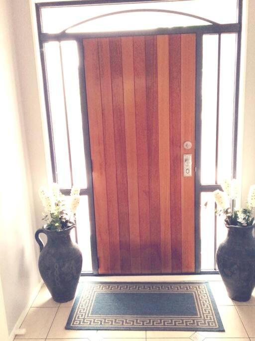 Double With Shared Bathroom Auckland