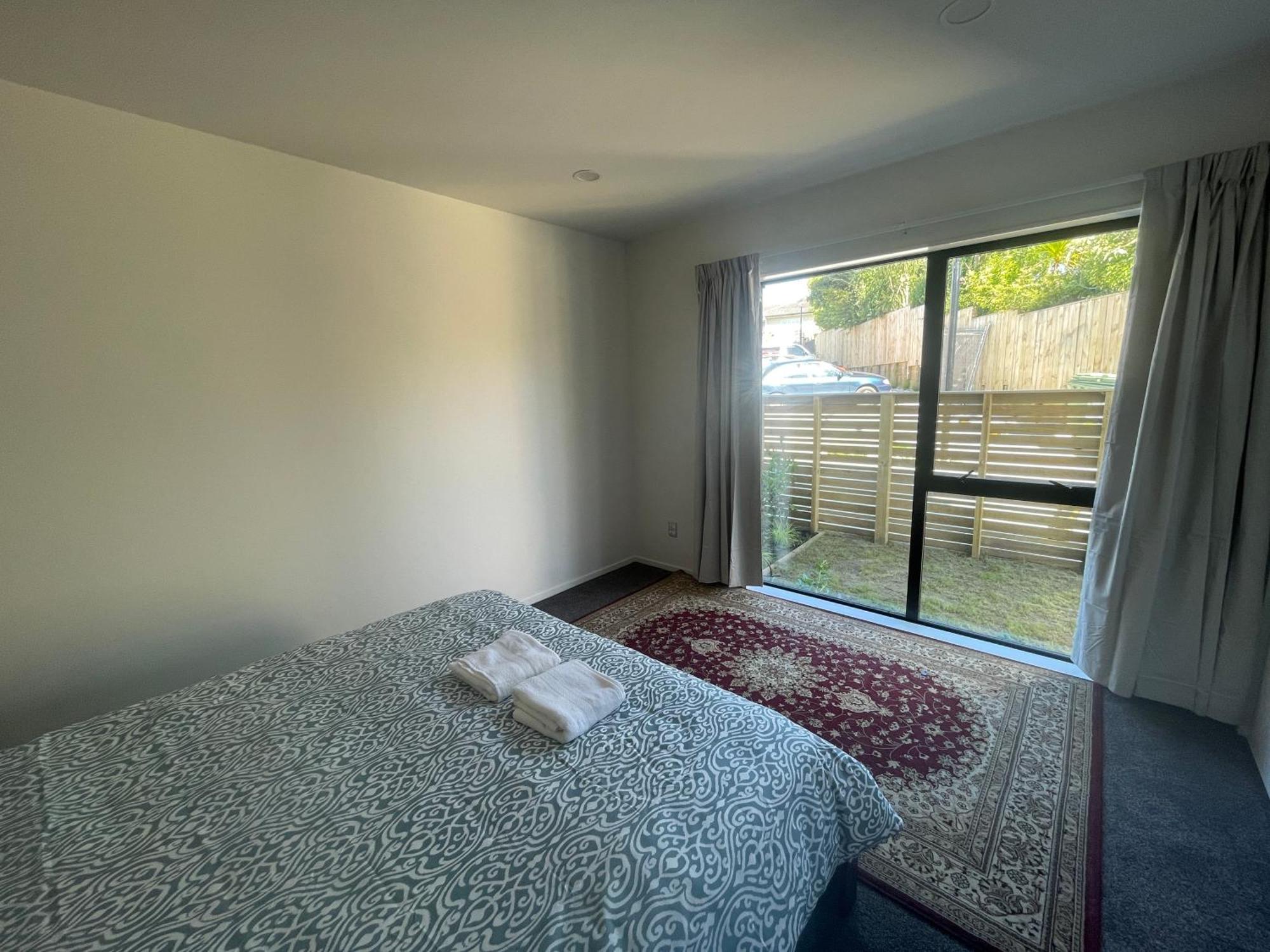 Modern By The Reserve Holiday home Auckland