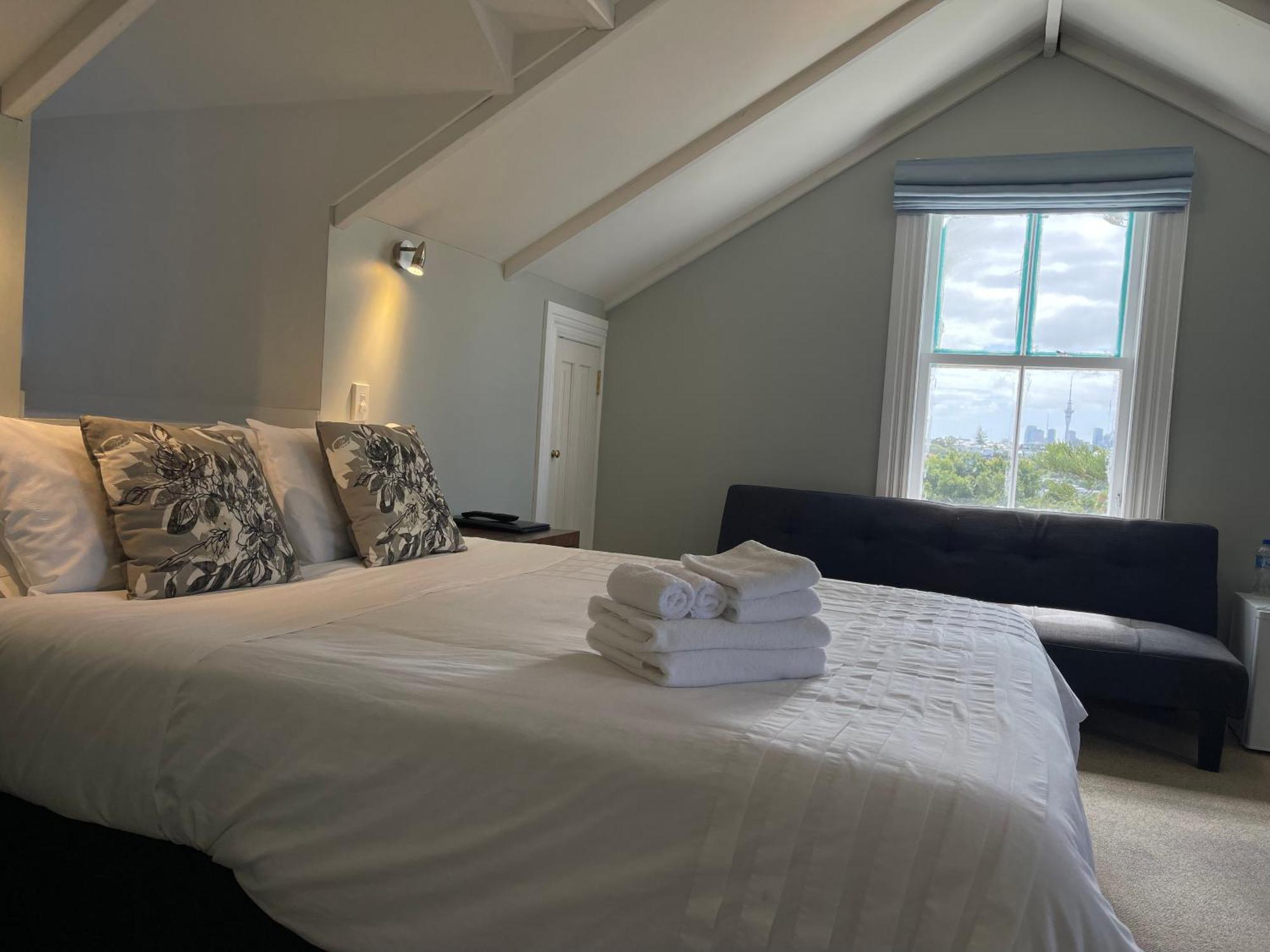Guest house Western Springs To Central Heritage