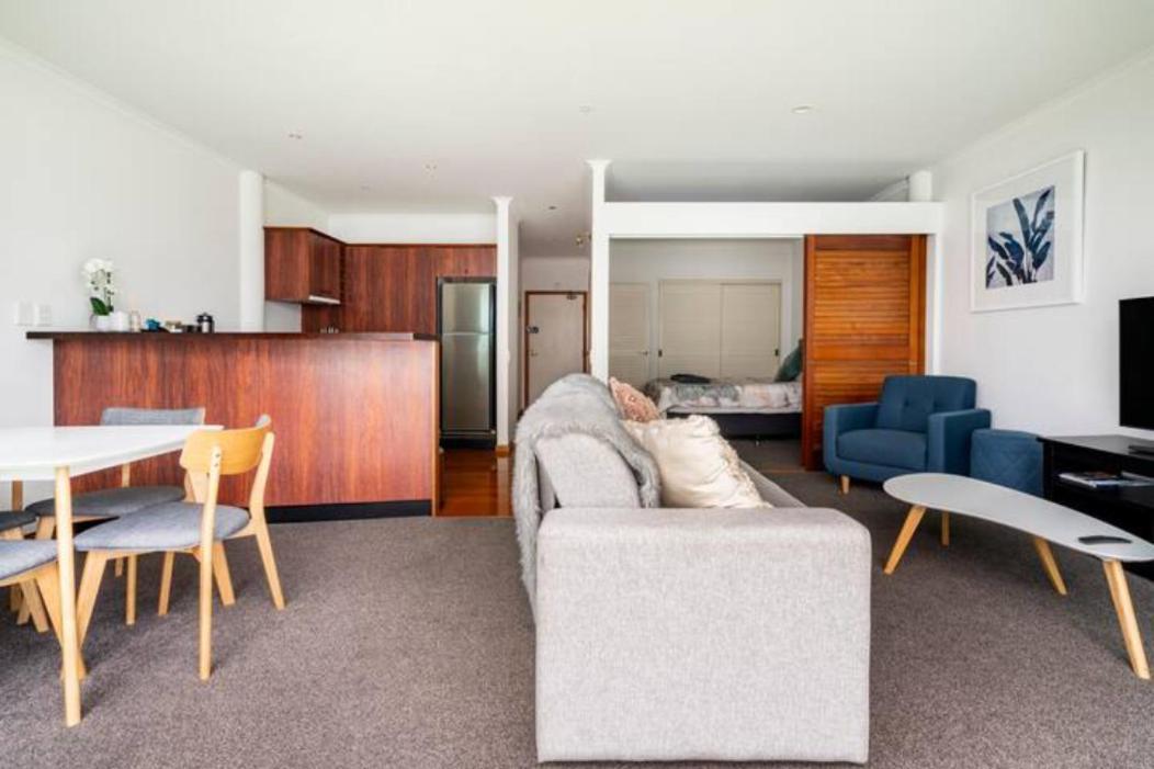 Luxury Hideaway On Princes Wharf Apartment
