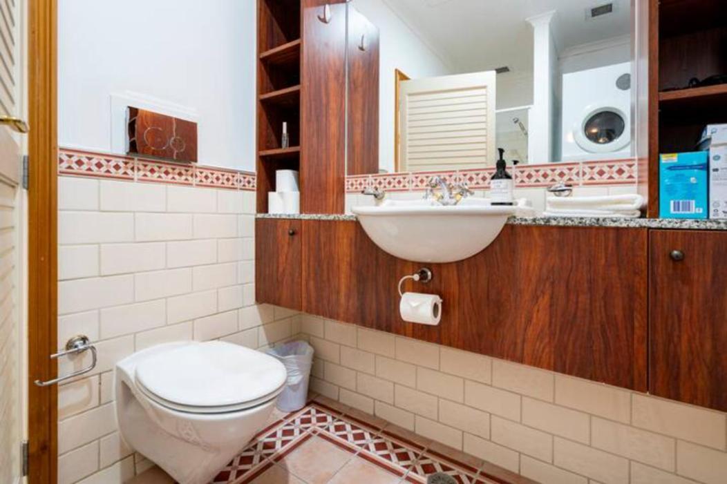 Luxury Hideaway On Princes Wharf Apartment *