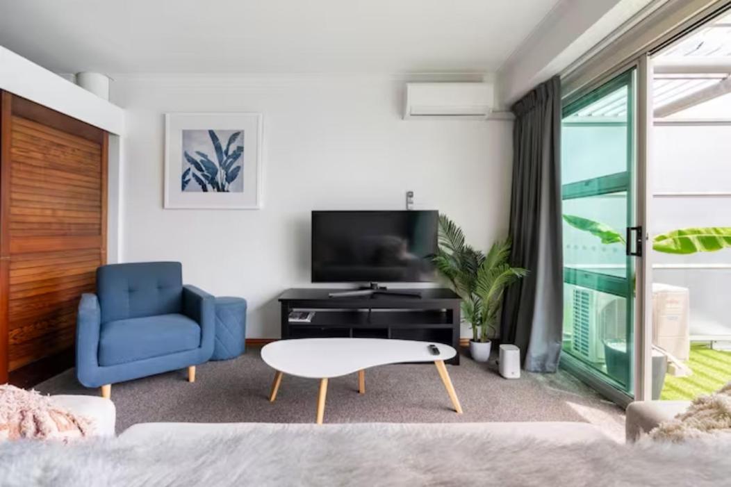 Luxury Hideaway On Princes Wharf Apartment *