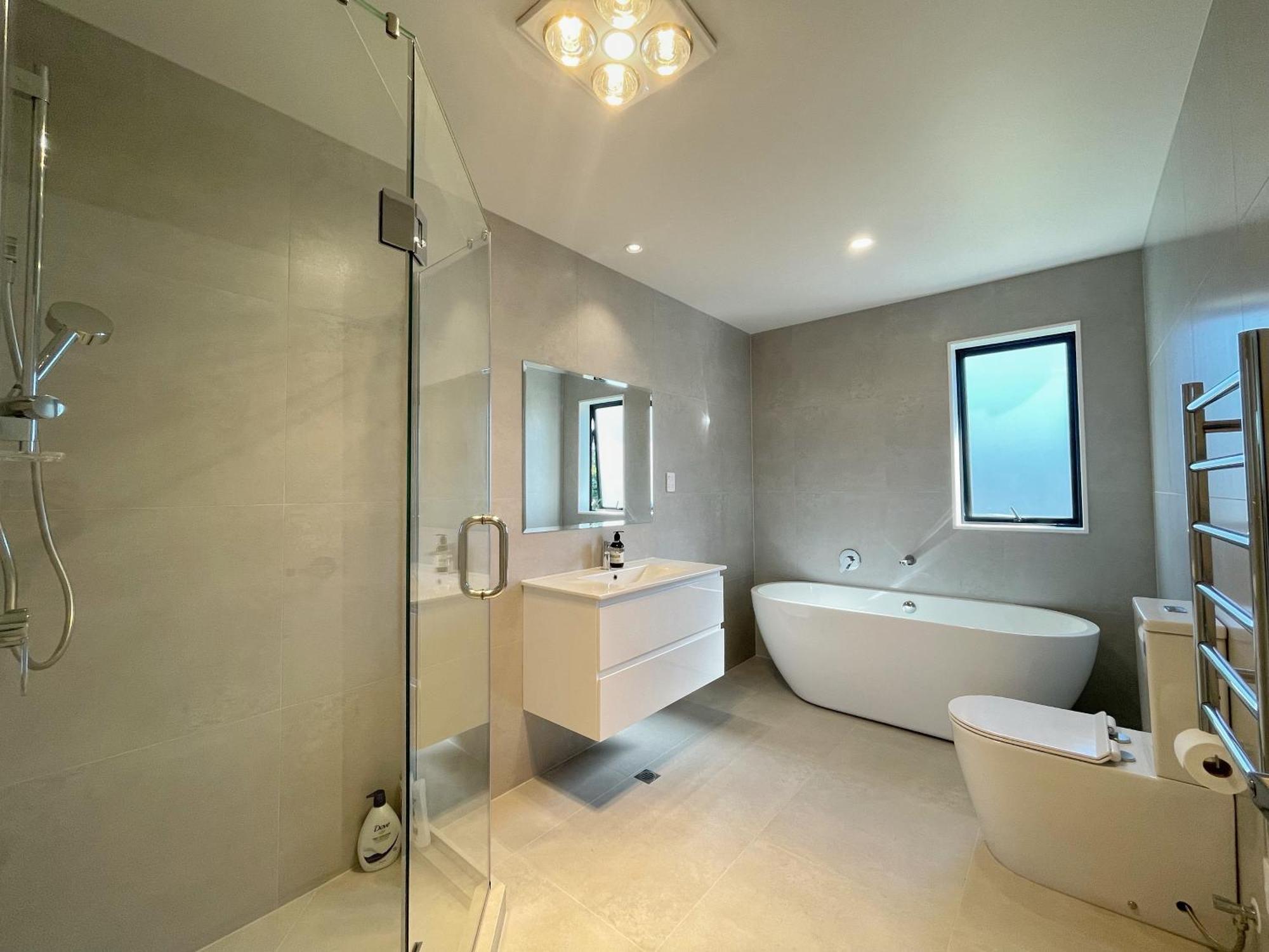 Your Modern In Sandringham, Close To City, Heat Pumps, Netflix, Parking * Auckland