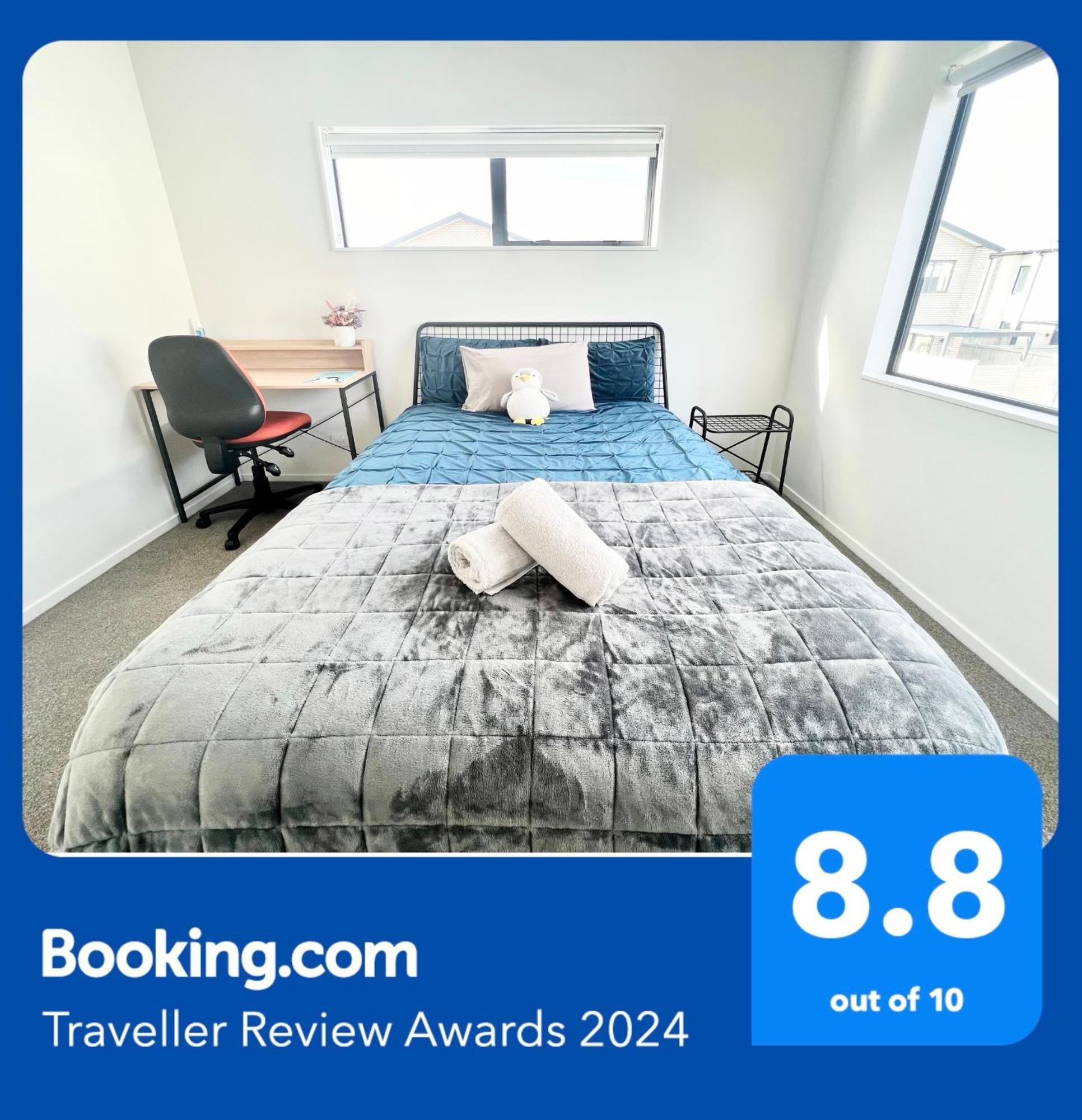 A&j Queen Bedroom-quiet And Brand New With Reserve View Auckland