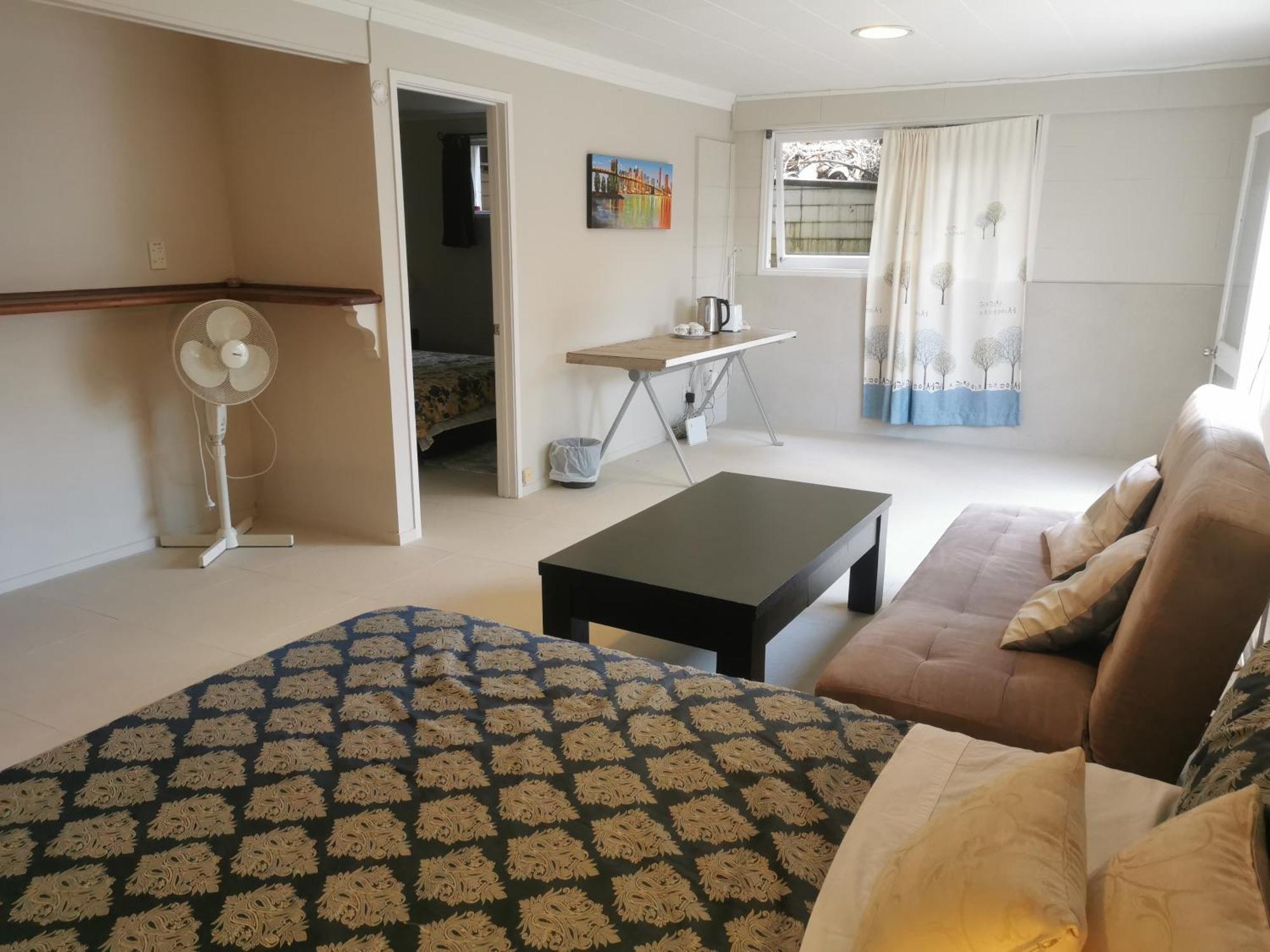 Sunshine Hillcrest Homestay *