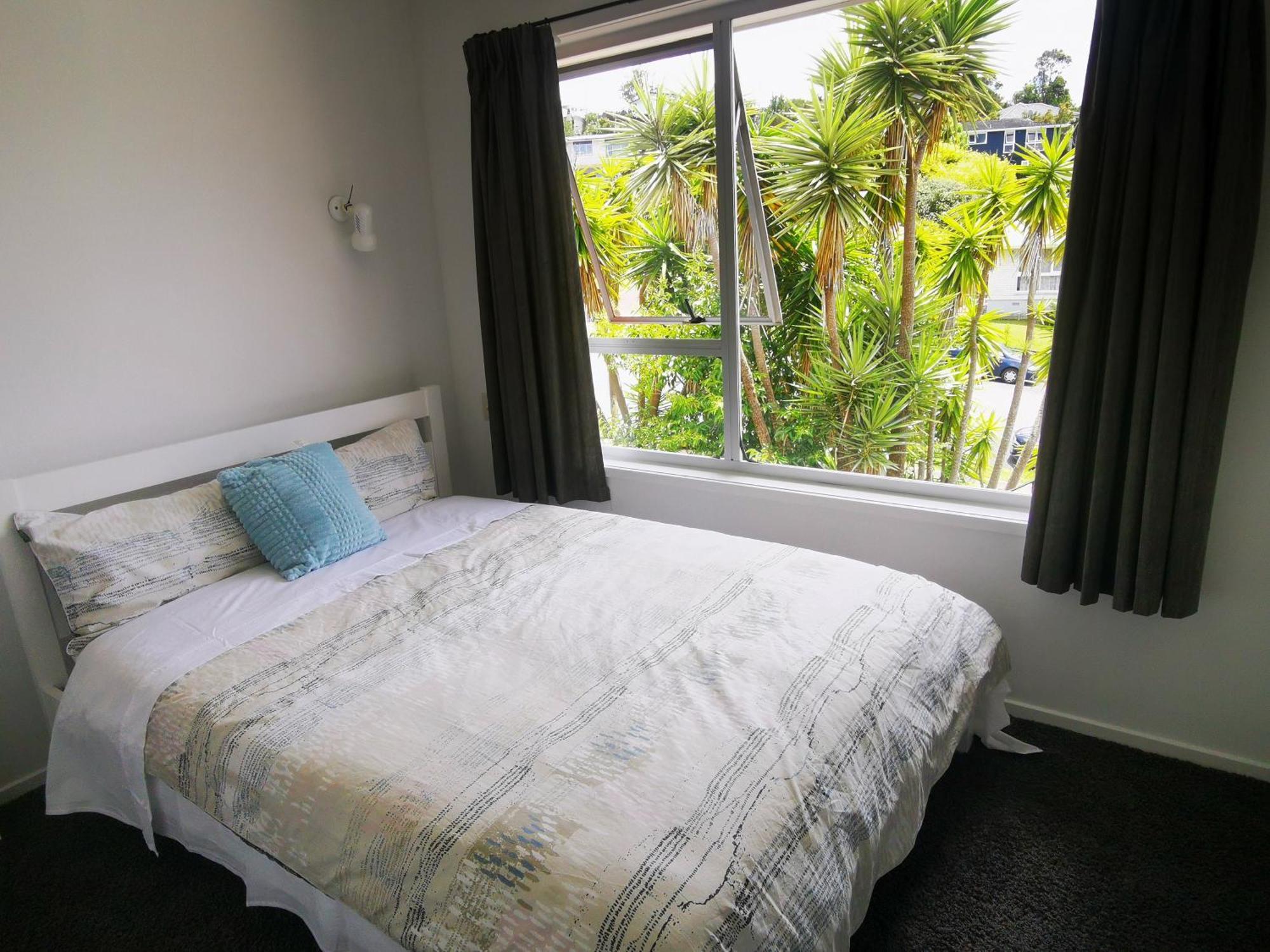 Homestay Sunshine Hillcrest *