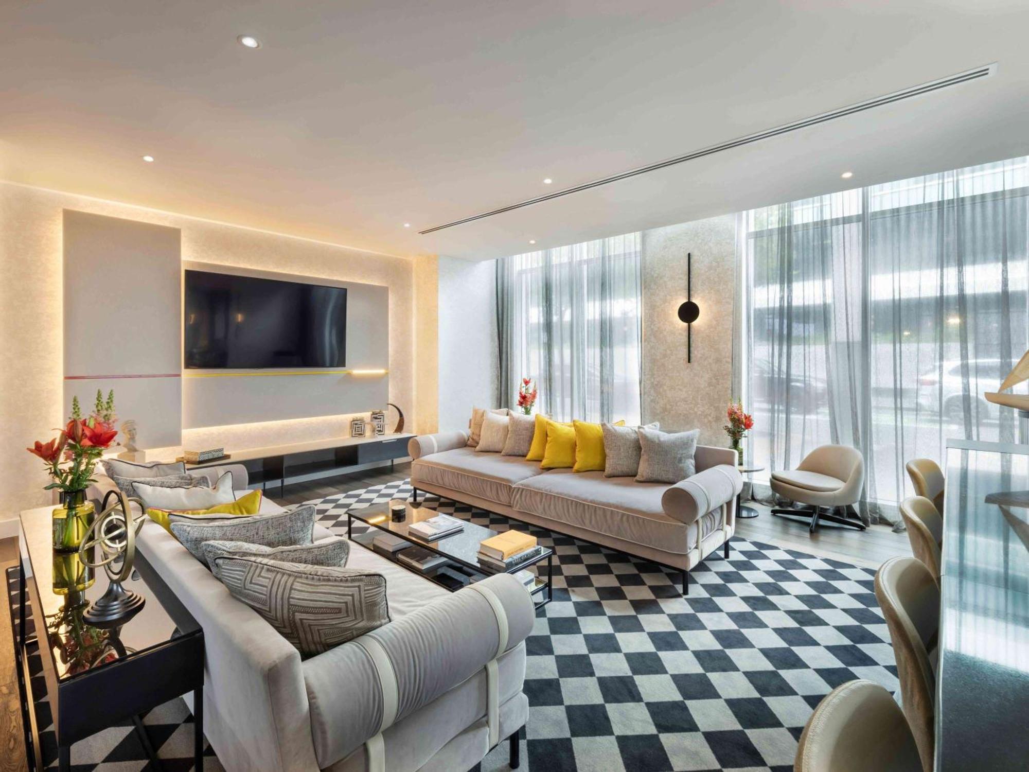Sofitel Viaduct Harbour 5*