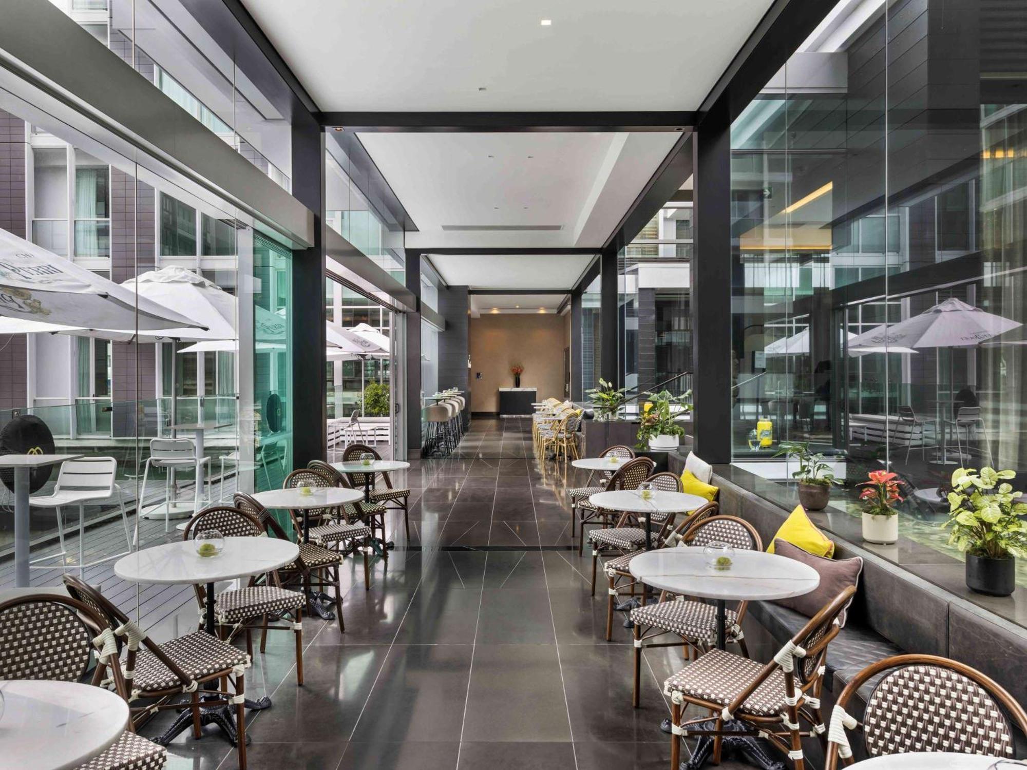 Sofitel Viaduct Harbour 5*
